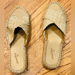 Universal Thread sandals